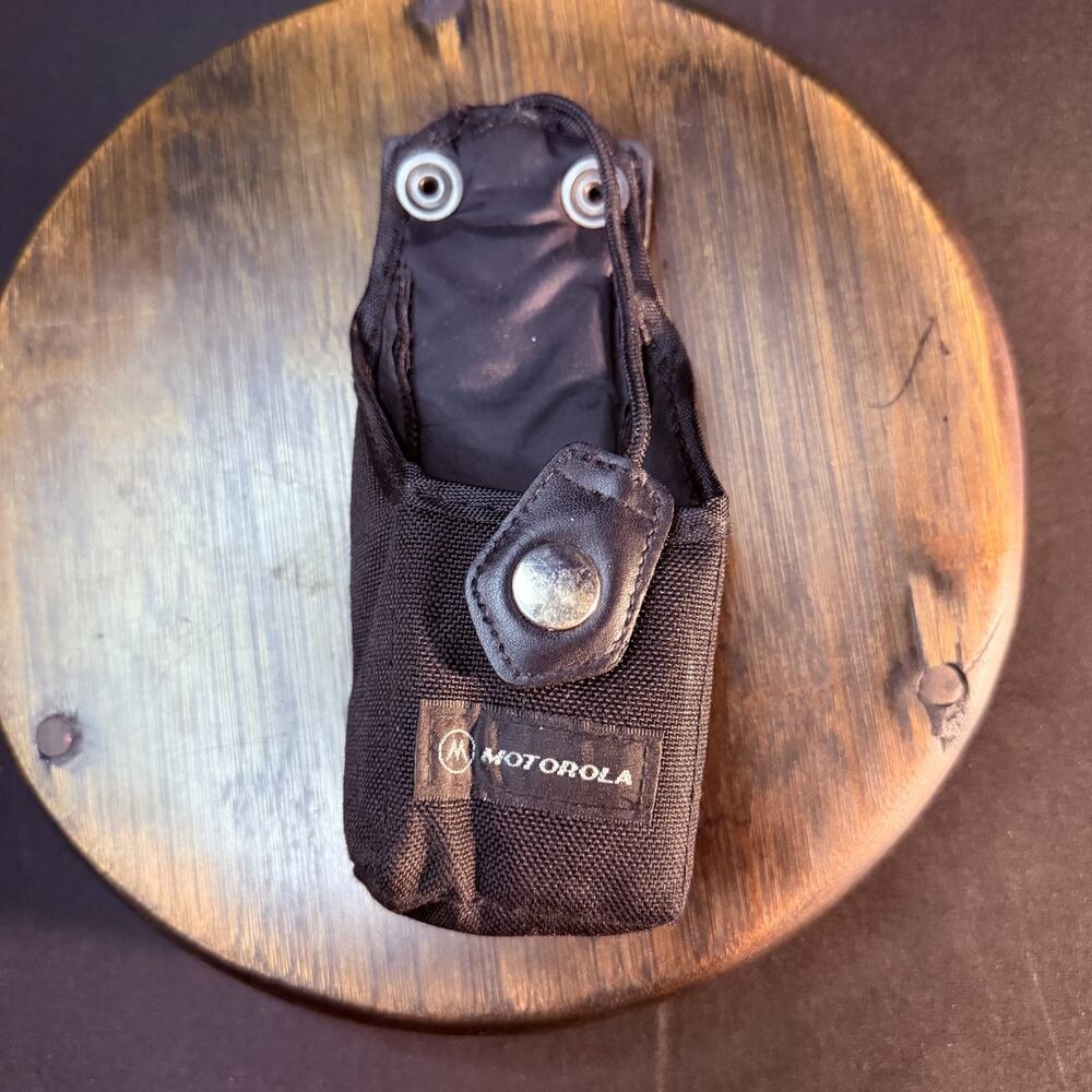 Motorola NTN8752A Radio Pouch Fits Two Way High Activity w/Belt Loop & T Strap